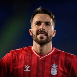 Новини спорту - Гравець Лас-Пальмас повторно переміг рак