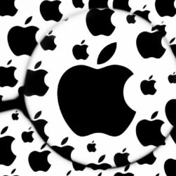 Технології - iPhone 17 і тонка модель. Презентації Apple