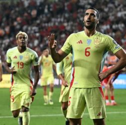 Новини спорту - Іспанія знищила Туреччину, Німеччина впевнено взяла перші очки