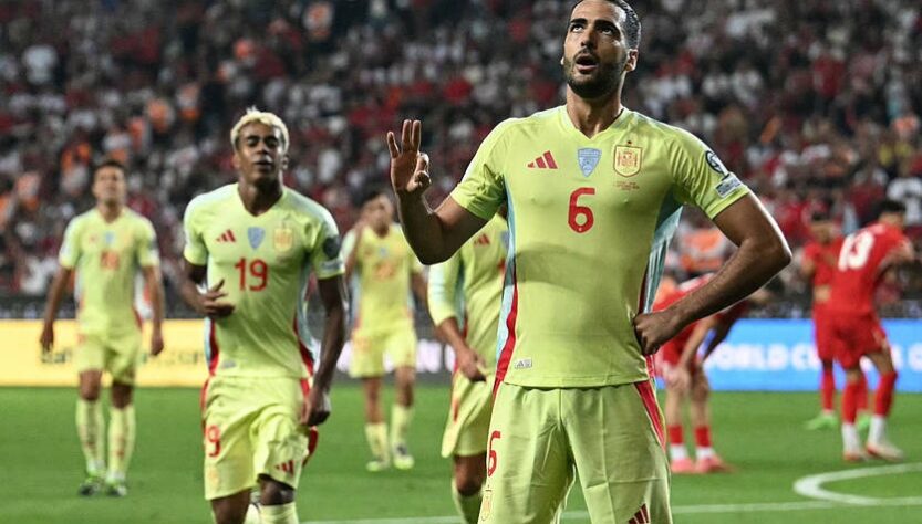 Новини спорту - Іспанія знищила Туреччину, Німеччина впевнено взяла перші очки