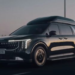 Авто новини - Kia представила топовий Carnival