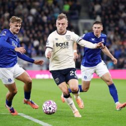 Новини спорту - Команда Миколенка розписала нічию з Вест Гемом