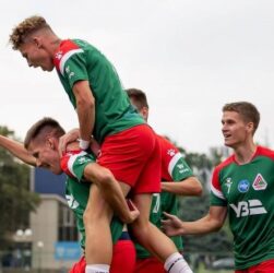 Новини спорту - Команда Олега Шандрука не змогла обійти Локомотив у Кубку України