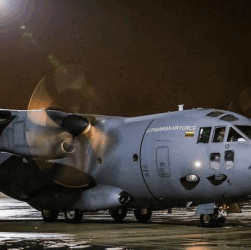 Новини світу - Літак з президентом Литви не міг приземлитися через повідомлення про дрон