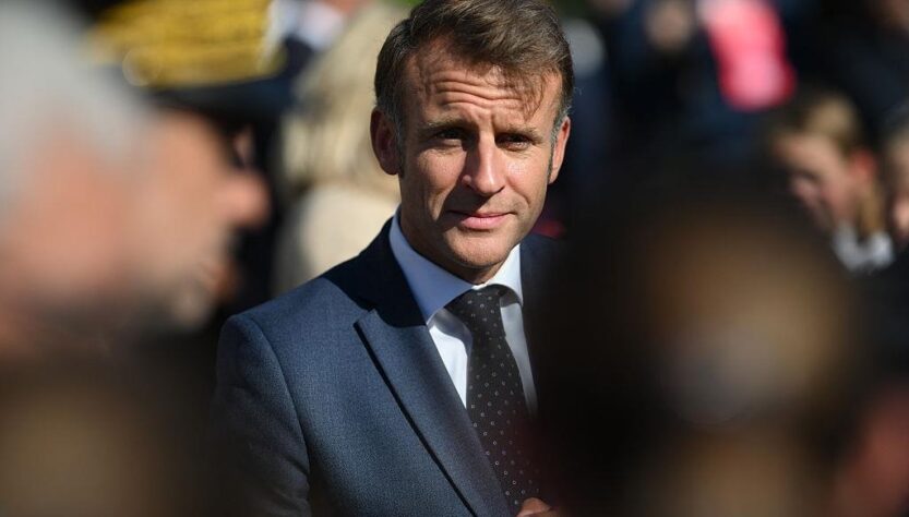 Новини світу - Макрону заблокували дорогу через кортеж Трампа