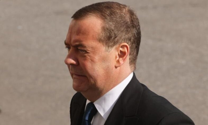 Новини світу - Медведєв заявив, що Трамп в "альтернативній реальності"