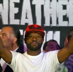 Новини спорту - Мейвезер про бій із Майком Тайсоном: Це буде суперхіт