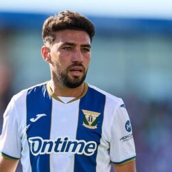 Новини спорту - Міг стати другим Мессі: шлях 30-річного гравця продовжиться в Ірані