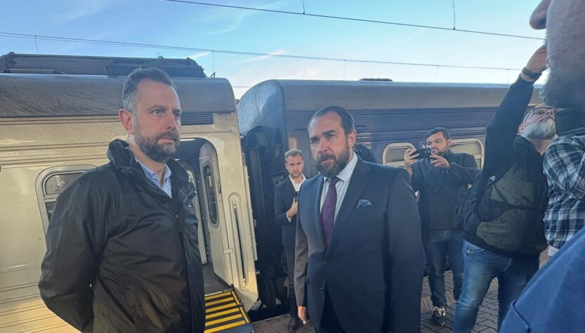 Новини України - Міністр оборони Польщі прибув з візитом у Київ