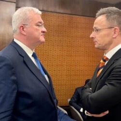 Новини України - МЗС показало "сліпим" угорцям маршрут дрона на Закарпатті