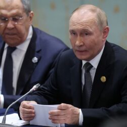 Новини світу - На поклон до Сі. Поїздка Путіна до Китаю