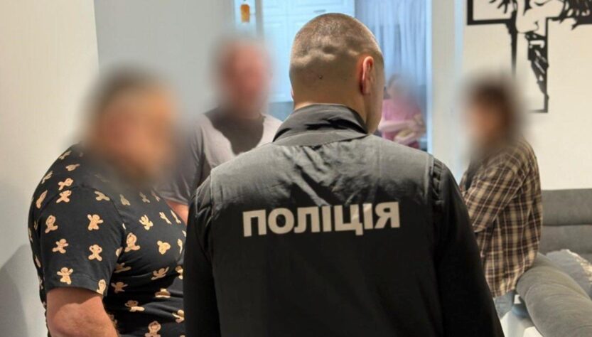 Новини України - На Прикарпатті затримали на хабарі депутата, що працює в ТЦК