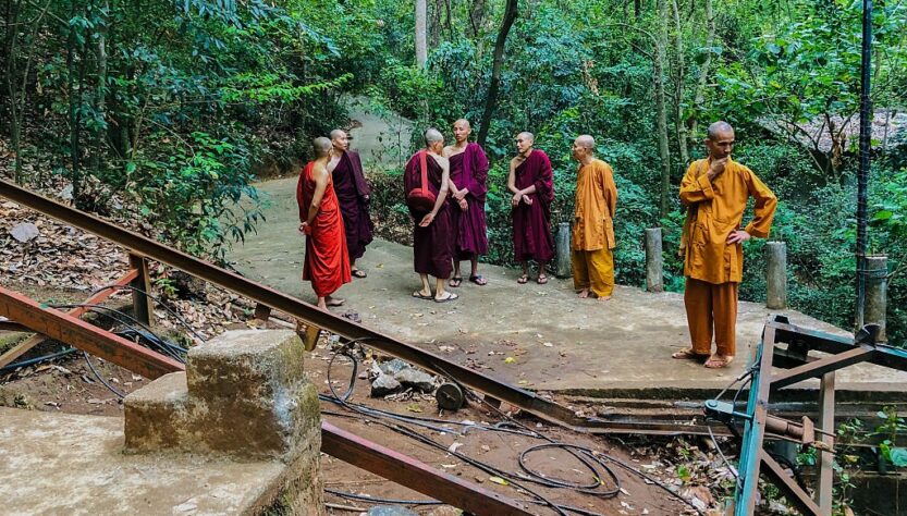Новини світу - На Шрі-Ланці загинули семеро ченців