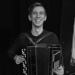 Новини культури - На війні загинув український актор Андрій Синишин