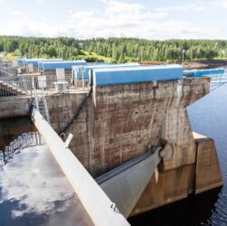 Новини світу - Над електростанцією у Фінляндії помітили безпілотник