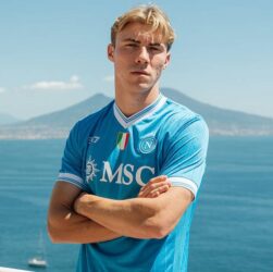 Новини спорту - Нападник розчарований своїм відходом із Манчестер Юнайтед