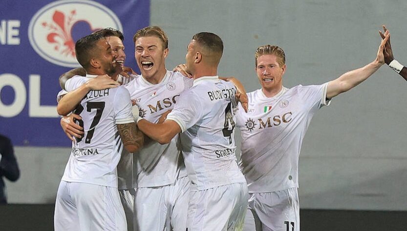 Новини спорту - Наполі здолав Фіорентину на виїзді не без дебютного гола Гойлунда