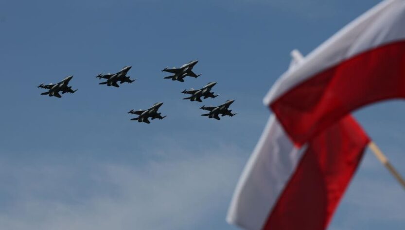 Новини світу - НАТО на визнає дрони у Польщі нападом Росії - ЗМІ