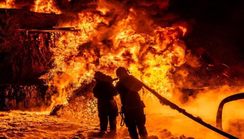 Новини України - Нічна атака РФ: на Прикарпатті спалахнув обʼєкт інфраструктури