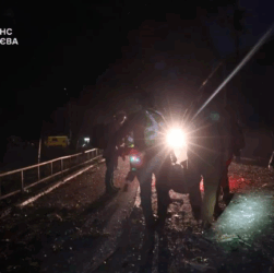 Новини Києва - Обстріл Києва: патрульні показали перші хвилини після удару