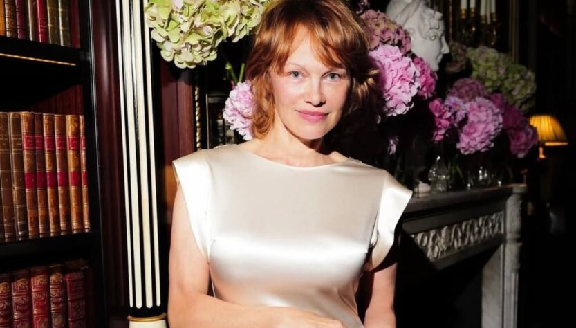 Новини культури - Памела Андерсон попрощалася з блондом: новий образ вразив шанувальників