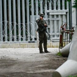 Новини світу - Польща стягує до кордону з Білоруссю та Росією 40 тисяч військових - ЗМІ