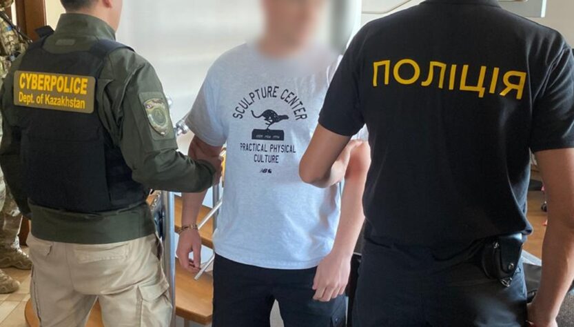 Новини України - Понад 300 ошуканих: в Чернівцях викрили кол-центр