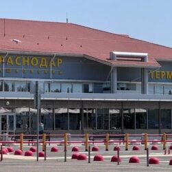 Новини світу - Попри атаки дронів: РФ вперше з 2022 року відкрила аеропорт Краснодара