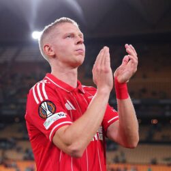 Новини спорту - Постекоглу про гру Зінченка в новій команді: Відразу єврокубок, класна гра