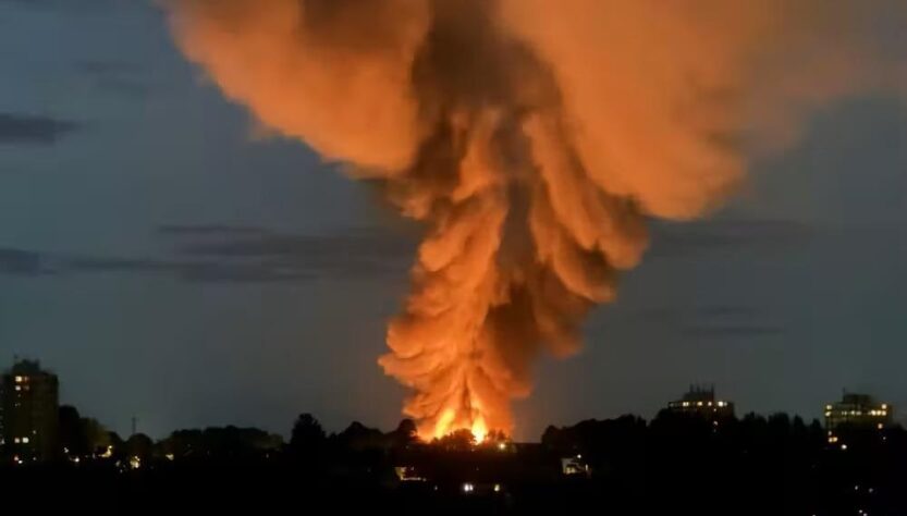 Новини світу - Потужний вибух прогримів на найбільшому заводі дронів у Британії