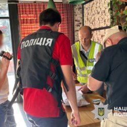 Новини Києва - Продавав "бронь" за $10 000: у Києві затримали посадовця Міноборони