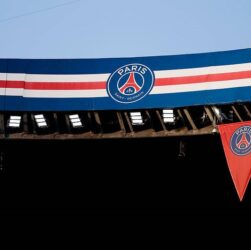 Новини спорту - ПСЖ презентував спеціальну форму на підтримку боротьби з раком грудей