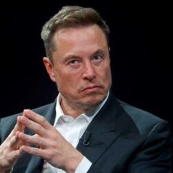 Новини бізнесу - Рада директорів Tesla запропонувала Маску $1 трлн компенсації