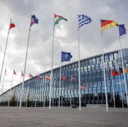 Новини світу - Рада НАТО звинуватила Росію в ескалації