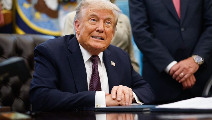 Новини світу - Рейтинг Трампа впав до нового мінімуму