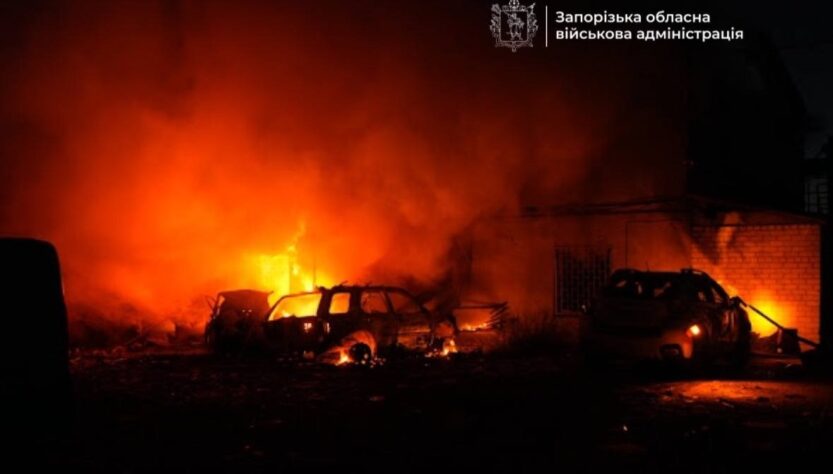 Новини України - РФ гатить по промислових і цивільних об'єктах Запоріжжя