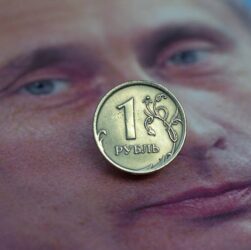 Новини світу - РФ компенсує воєнні витрати новим податком - СЗРУ