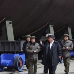 Новини світу - РФ могла відправити КНДР ядерний реактор для підводного човна - ЗМІ