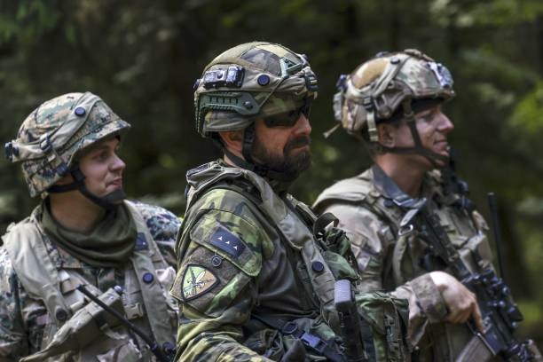 Новини світу - Рим, Варшава і Бухарест не розмістять війська в Україні