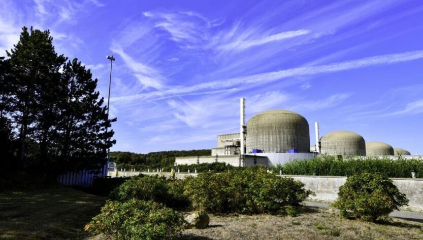 Новини світу - Рій медуз "зменшив" виробництво електроенергії на АЕС у Франції