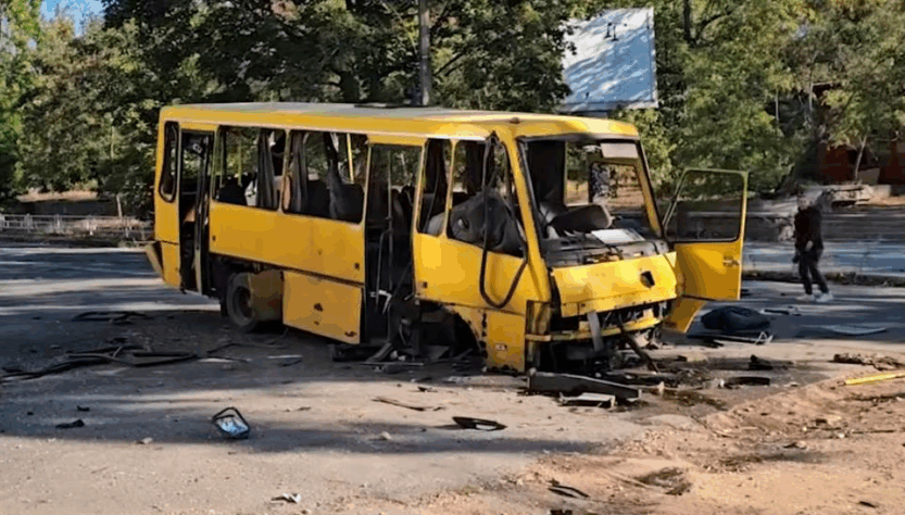 Новини України - Росіяни обстріляли Херсон: влучили в маршрутку