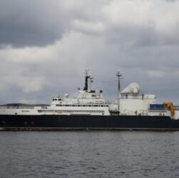 Новини світу - Російський корабель шпигував у європейських водах - ЗМІ