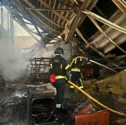 Новини України - Рятувальники показали наслідки атаки на Київщину