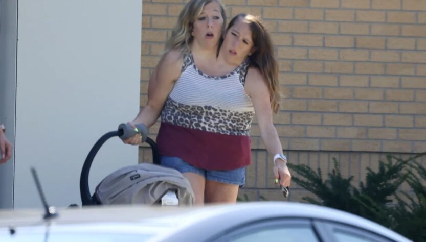 Новини світу - Сіамські близнючки Еббі та Бріттані вперше стали мамами - ЗМІ