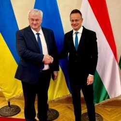 Новини світу - Сіярто анонсував переговори із Сибігою