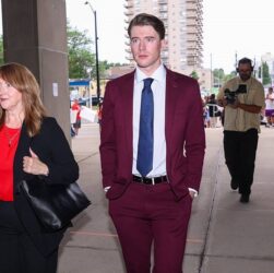 Новини спорту - Скандал навколо ексворотаря НХЛ: гравець не буде підписувати нову угоду