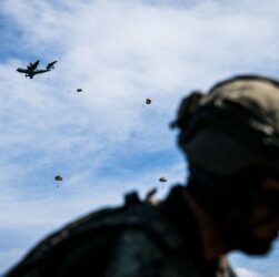 Новини світу - Східний вартовий. Відповідь НАТО на удар по Польщі