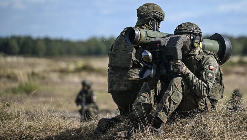 Новини світу - США озброять Польщу тисячами ракет Javelin