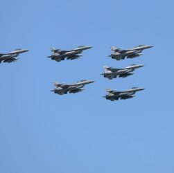 Новини світу - США перехопили російські літаки біля Аляски