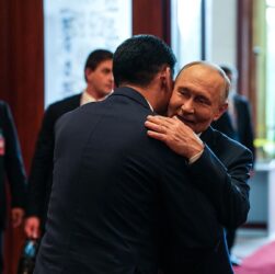 Новини світу - "Стратегічна" угода: Путін випросив у Сі експорт північних оленів до Китаю